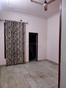 Bedroom Image of 1200 Sq.ft 2 BHK Builder Floor for rent in Gomti Nagar Lucknow for Rs. 19500