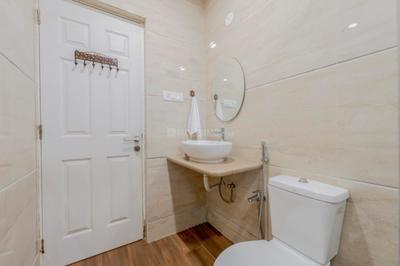 Bathroom Image of 800 Sq.ft 1 BHK Apartment / Flat for rent in Marna Siolim Goa for Rs. 45000