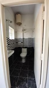 Bathroom Image of 650 Sq.ft 1 BHK Builder Floor for rent in Mahadevapura Bengaluru for Rs. 27000