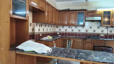 Kitchen Image of 1500 Sq.ft 2 BHK Builder Floor for rent in Shivalik New Delhi for Rs. 60000