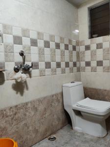 Bathroom Image of 1100 Sq.ft 2 BHK Apartment / Flat for sale in Apsara Apartments, South Civil Lines Jabalpur for Rs. 5000000