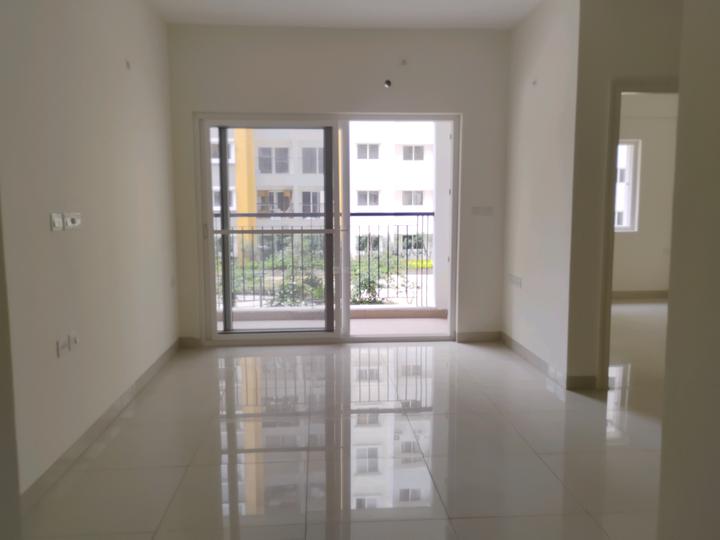 Sattva Misty Charm Main Image 1