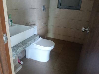 Image of 750 Sq.ft 2 BHK Apartment / Flat for rent in Kalpataru Immensa, Thane West, Thane for Rs. 40000