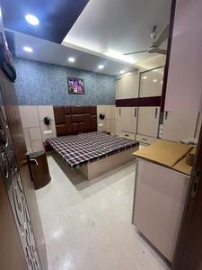 Bedroom Image of 2925 Sq.ft 4 BHK Builder Floor for rent in Model Town New Delhi for Rs. 100000