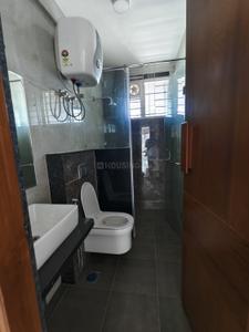 Bathroom Image of 2400 Sq.ft 3 BHK Builder Floor for rent in Sanjaynagar Bengaluru for Rs. 100000
