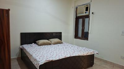 Bedroom Image of 480 Sq.ft 1 BHK Apartment / Flat for rent in Chhattarpur New Delhi for Rs. 17000