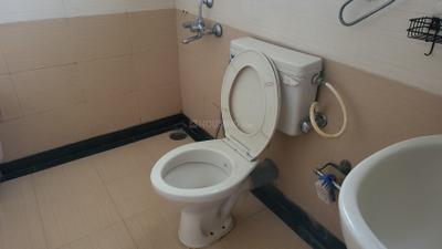 Bathroom Image of 400 Sq.ft 1 RK Apartment / Flat for rent in Richmond Town Bengaluru for Rs. 35000