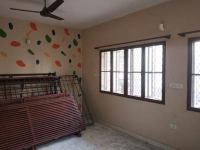 Bedroom Image of 1300 Sq.ft 3 BHK Apartment / Flat for sale in  Mayur Vihar Phase 1 Pocket 1 RWA, Mayur Vihar Phase 1 New Delhi for Rs. 20000000