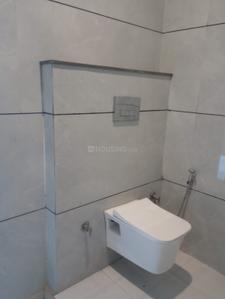 Bathroom Image of 2200 Sq.ft 2.5 BHK Builder Floor for rent in Noida Extension Greater Noida for Rs. 23000
