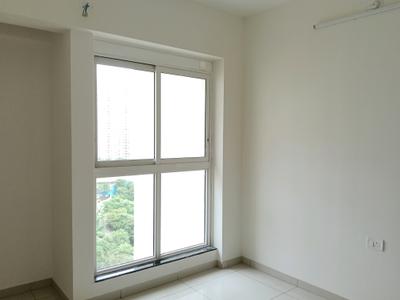 Bedroom Image of 1100 Sq.ft 3 BHK Apartment / Flat for rent in Godrej Emerald, Kasarvadavali Thane for Rs. 38000