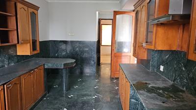 Kitchen Image of 3300 Sq.ft 3 BHK Apartment / Flat for sale in Ambience Lagoon, DLF Phase 3 Gurgaon for Rs. 58500000