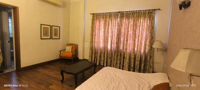 Bedroom Image of 5000 Sq.ft 3.5 BHK Independent House for sale in M.G. Road Kochi for Rs. 50000000