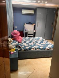 Bedroom Image of 2250 Sq.ft 3 BHK Builder Floor for rent in BPTP Amstoria , Sector 102 Gurgaon for Rs. 55000