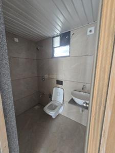 Bathroom Image of 1800 Sq.ft 3 BHK Apartment / Flat for rent in The Green Parmeshwar, Chandkheda Ahmedabad for Rs. 25000