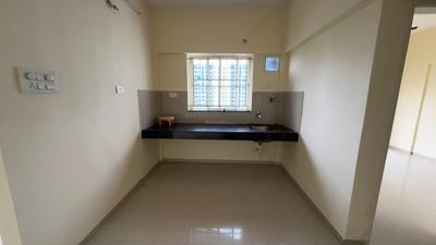 Kitchen Image of 650 Sq.ft 1 BHK Apartment / Flat for rent in Kumar Sparklet Smart Homes, Hinjawadi Phase 3 Pune for Rs. 20999