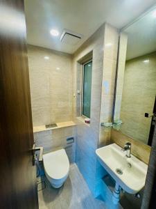 Image of 650 Sq.ft 1 BHK Apartment / Flat for sale in Hiranandani Regent Hill A B C D And E Wing, Powai, Mumbai for Rs. 18600000