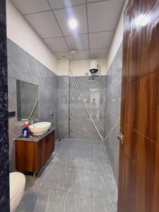 Bathroom Image of 3000 Sq.ft 4 BHK Independent House for sale in Shankar Nagar Raipur for Rs. 9000000