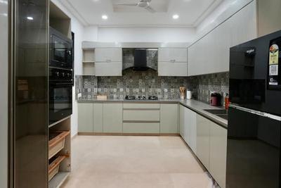 Kitchen Image of 2030 Sq.ft 4 BHK Apartment / Flat for rent in Tajganj Agra for Rs. 40000
