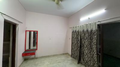 Bedroom Image of 1250 Sq.ft 2.5 BHK Builder Floor for rent in Sikandra Agra for Rs. 17000