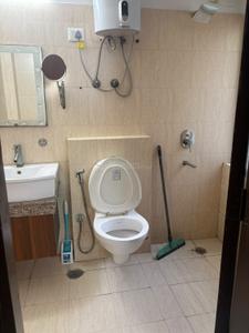 Bathroom Image of 2100 Sq.ft 3 BHK Builder Floor for rent in Orchid Island, Sector 51 Gurgaon for Rs. 56000