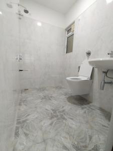 Bathroom Image of 1015 Sq.ft 3 BHK Apartment / Flat for sale in Borivali West Mumbai for Rs. 26500000