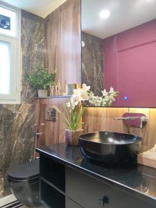Common Bathroom Image of 4000 Sq.ft 4 BHK Builder Floor for sale in Sector 65 Gurgaon for Rs. 70000000
