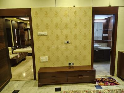 Bedroom Image of 2100 Sq.ft 3.5 BHK Apartment / Flat for rent in Shivaji Nagar Nagpur for Rs. 85000