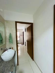 Bathroom Image of 1000 Sq.ft 3 BHK Apartment / Flat for sale in Samved Green Valley, Sargasan Gandhinagar for Rs. 9500000