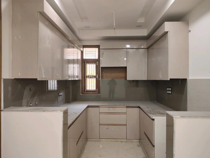 Shalimar Garden Main Image 1