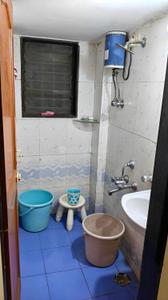 Bathroom Image of 450 Sq.ft 1 BHK Apartment / Flat for rent in Wadala Mumbai for Rs. 46000