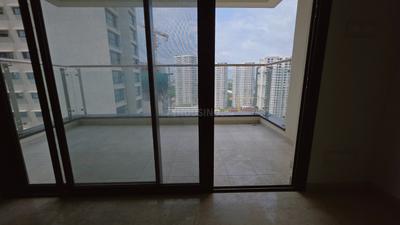 Balcony Image of 2900 Sq.ft 4 BHK Apartment / Flat for sale in Sobha Marina One, Marine Drive Kochi for Rs. 47000000