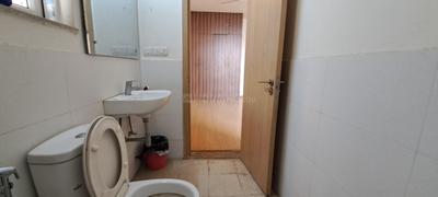 Image of 1600 Sq.ft 2 BHK Apartment / Flat for rent in DLF Express Greens, Manesar, Gurgaon for Rs. 25000