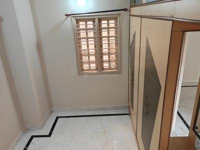 Bedroom Image of 750 Sq.ft 2 BHK Independent House for rent in Adugodi Bengaluru for Rs. 24000