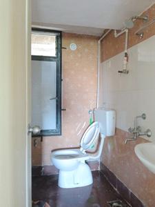 Common Bathroom Image of 500 Sq.ft 1 BHK Apartment / Flat for rent in Bhagwati Belmont, Kasarvadavali Thane for Rs. 16999
