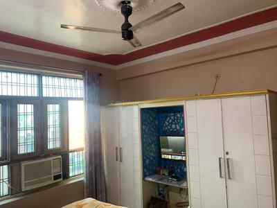 Bedroom Image of 1200 Sq.ft 3 BHK Apartment / Flat for sale in Khurram Nagar Lucknow for Rs. 7000000