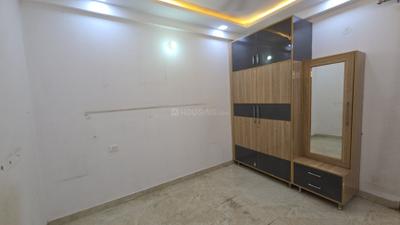 Bedroom Image of 915 Sq.ft 3 BHK Builder Floor for rent in Sector 15 Dwarka New Delhi for Rs. 25000