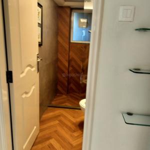 Image of 800 Sq.ft 2 BHK Apartment / Flat for sale in Wadhwa Amar Jiwan, Bandra West, Mumbai for Rs. 60000000
