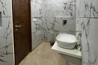 Bathroom Image of 1700 Sq.ft 3 BHK Builder Floor for sale in Sector 110 Noida for Rs. 7300000