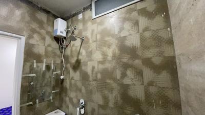 Bathroom Image of 350 Sq.ft 1 RK Builder Floor for rent in Mahalakshmi Nagar Indore for Rs. 14000