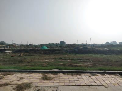 Image of 180 Sq.ft Residential Plot / Land for sale in Emarald Gulmohar, Tajupur, Faridabad for Rs. 24300000