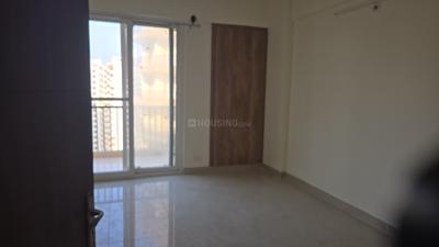 Bedroom Image of 1350 Sq.ft 3 BHK Apartment / Flat for sale in Amrapali Heartbeat City IV, Sector 107 Noida for Rs. 14500000