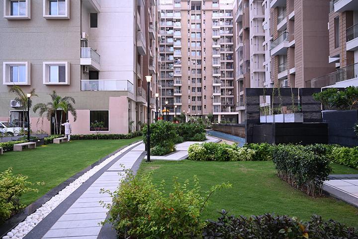 Trimurty Ariana Main Image 1