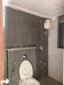 Common Bathroom Image of 900 Sq.ft 1.5 BHK Apartment / Flat for sale in Lodha CASA LAKESIDE, Palava Phase 2 Thane for Rs. 4000000