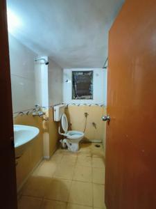 Bathroom Image of 860 Sq.ft 2 BHK Apartment / Flat for sale in Rajhans Dreams, Vasai West Vasai for Rs. 8200000