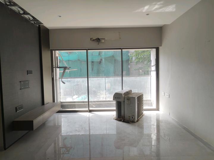 Courtyard Main Image 1