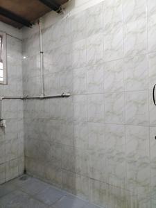 Common Bathroom One Image of 650 Sq.ft 1 BHK Apartment / Flat for rent in Anand Nagar, Sinhagad Road Pune for Rs. 19000