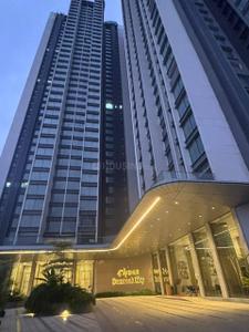 Image of 940 Sq.ft 2.5 BHK Apartment / Flat for sale in Runwal Elegante, Andheri West, Mumbai for Rs. 46000000