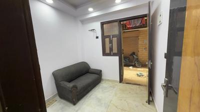 Bedroom Image of 600 Sq.ft 2 BHK Independent House for rent in Govindpuri New Delhi for Rs. 14000
