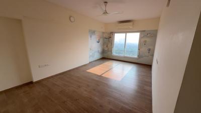 Bedroom Image of 1100 Sq.ft 3 BHK Apartment / Flat for sale in Kanakia Paris, Bandra East Mumbai for Rs. 42000000