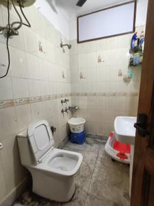 Bathroom Image of 1000 Sq.ft 2 BHK Builder Floor for sale in Swaraj Homes RWA Malaviya Nagar, Malviya Nagar New Delhi for Rs. 14300000